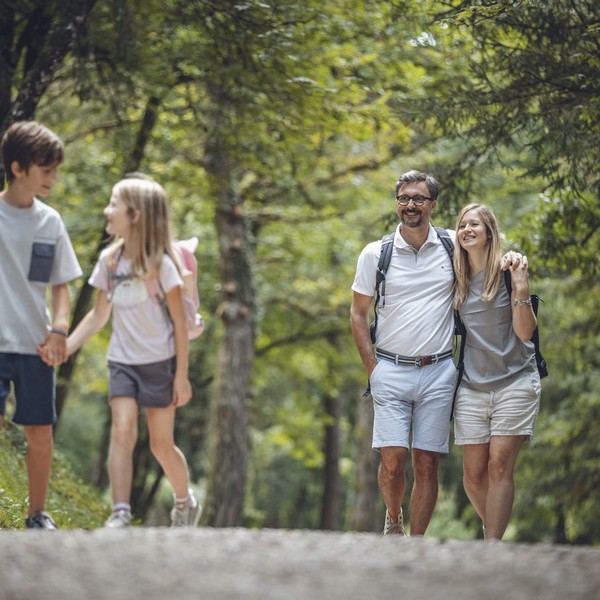 Camping Azzurro S.r.l. | Villaggio Azzurro, villas and apartments in the heart of the Ledro Valley, on the cycle path and just minutes from Lake Ledro