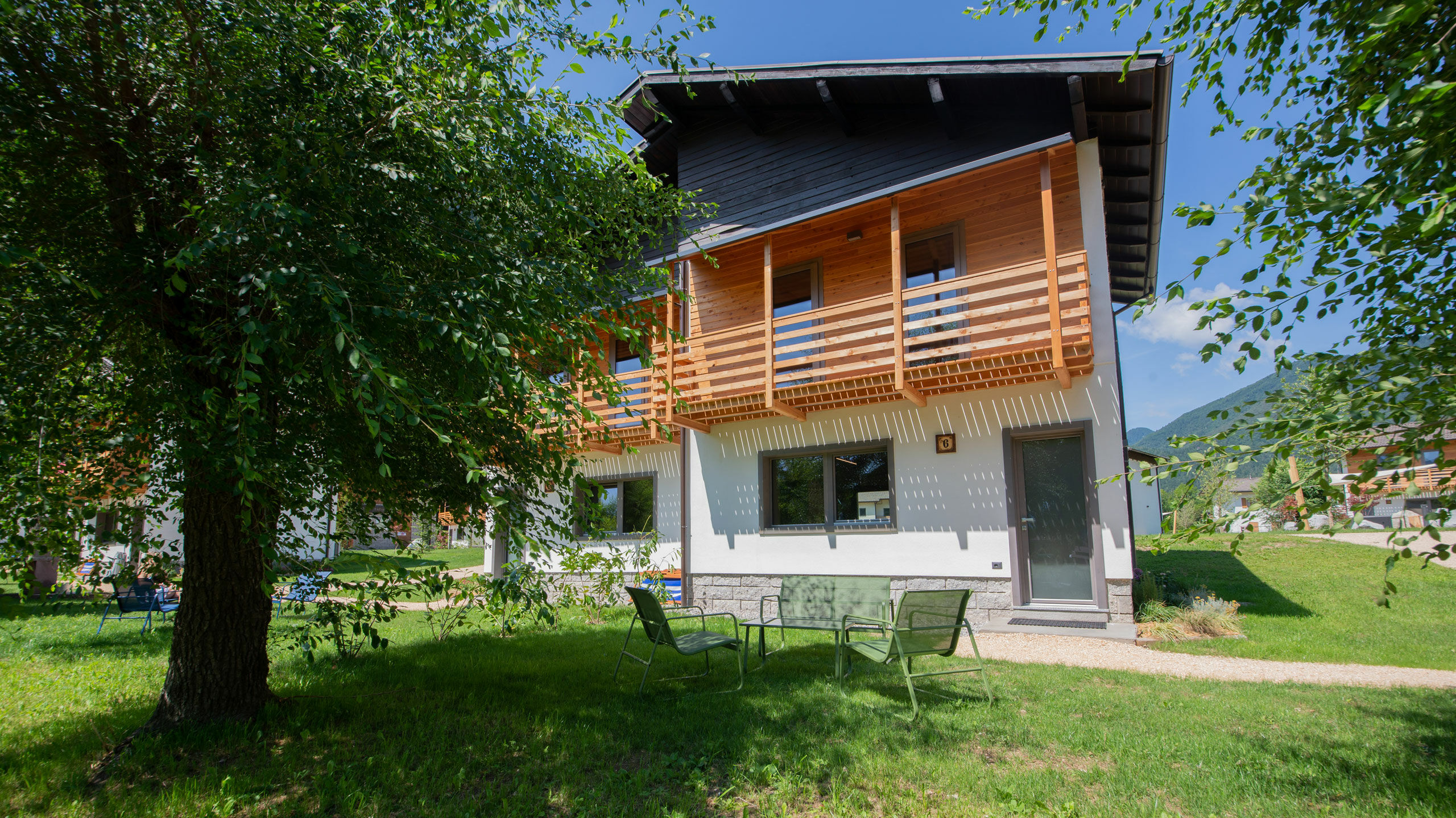 Villaggio Azzurro, villas and apartments in the heart of the Ledro Valley, on the cycle path and just minutes from Lake Ledro Camping Azzurro S.r.l. | Classic Villa