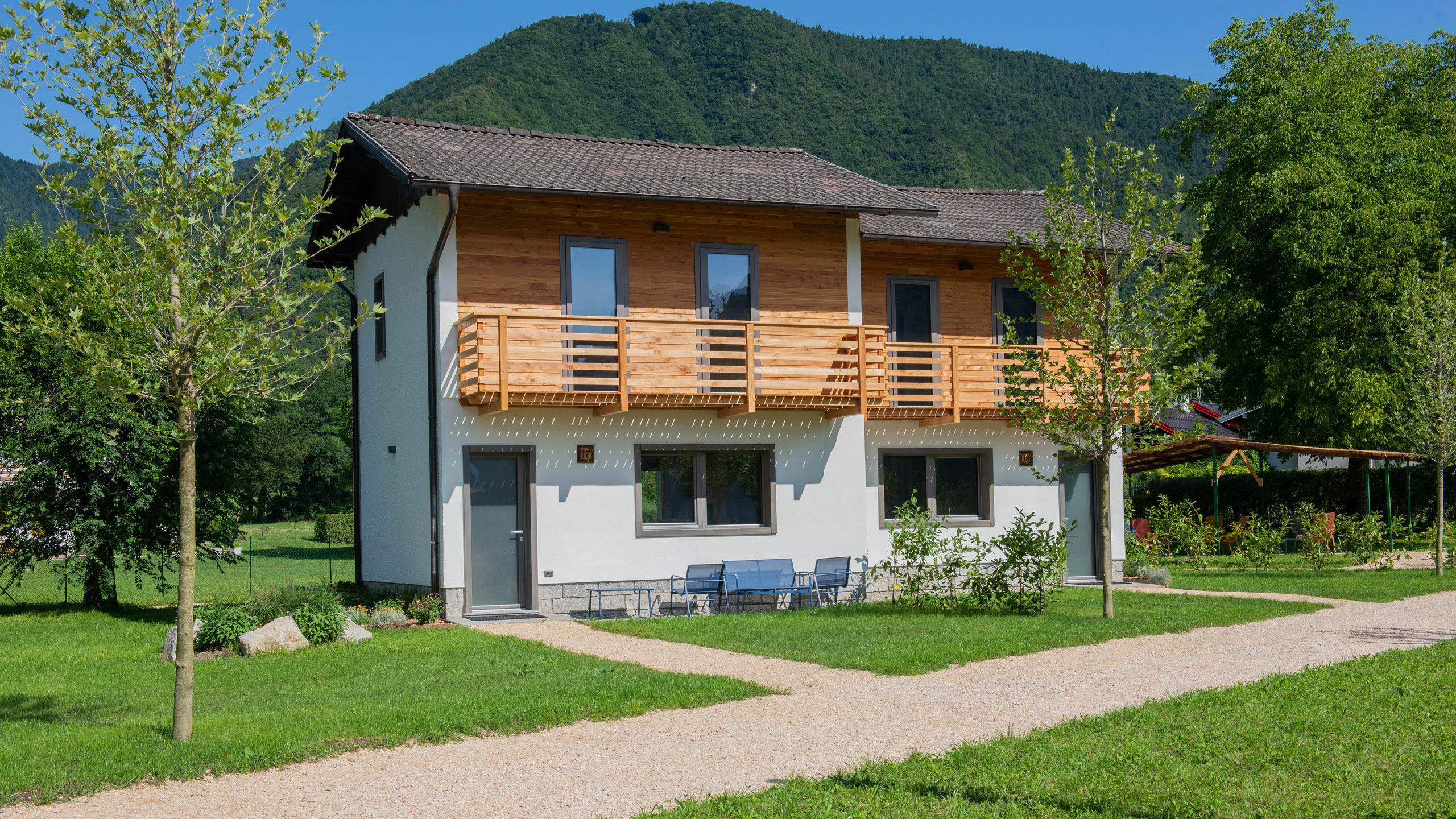 Villaggio Azzurro, villas and apartments in the heart of the Ledro Valley, on the cycle path and just minutes from Lake Ledro Camping Azzurro S.r.l. | Superior Villa